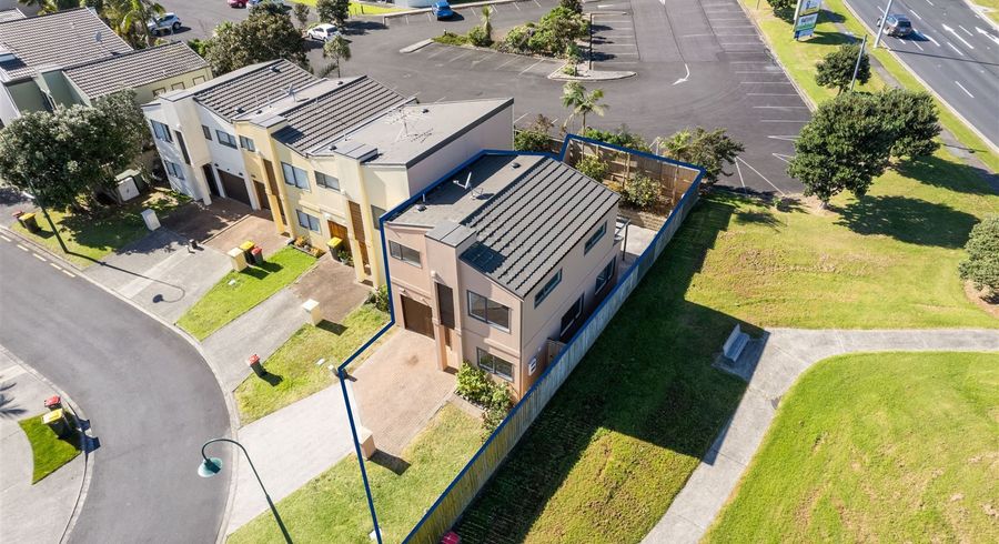  at 24 Puma Drive, Golflands, Auckland