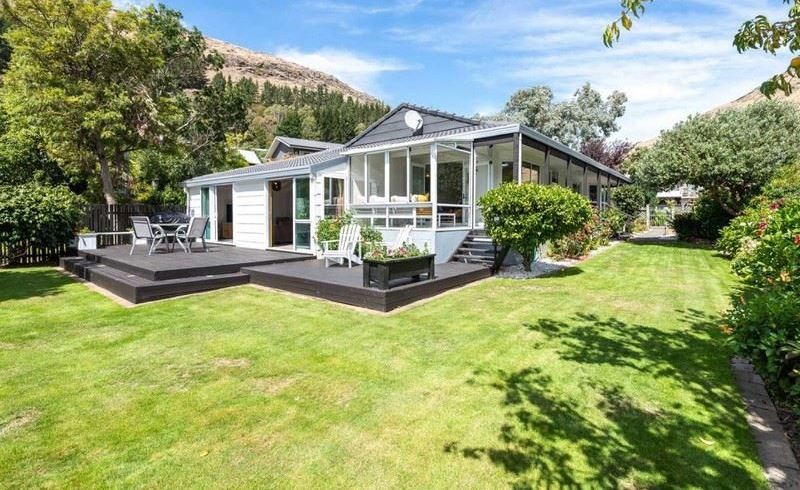  at 11 Cascade Place, Sumner, Christchurch
