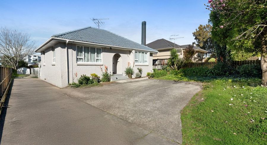  at 186 Barrack Road, Mount Wellington, Auckland City, Auckland