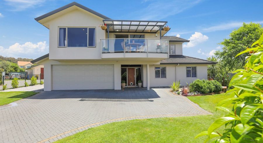  at 41 Kinder Street, Acacia Bay, Taupo