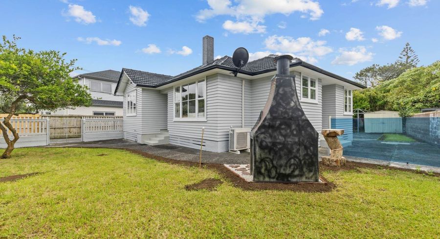  at 1/2 Esperanto Road, Papatoetoe, Manukau City, Auckland