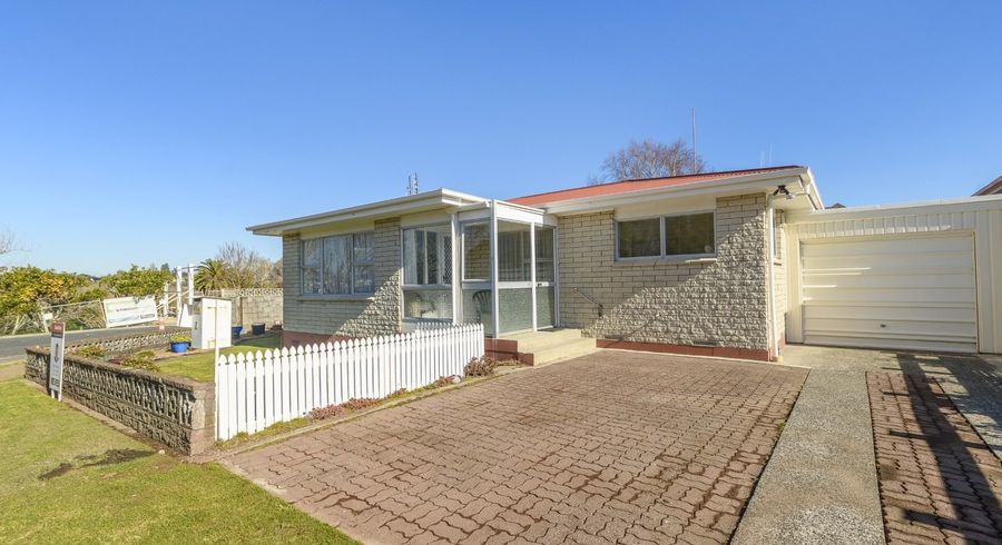  at 7 Crescent Road, Otumoetai, Tauranga, Bay Of Plenty