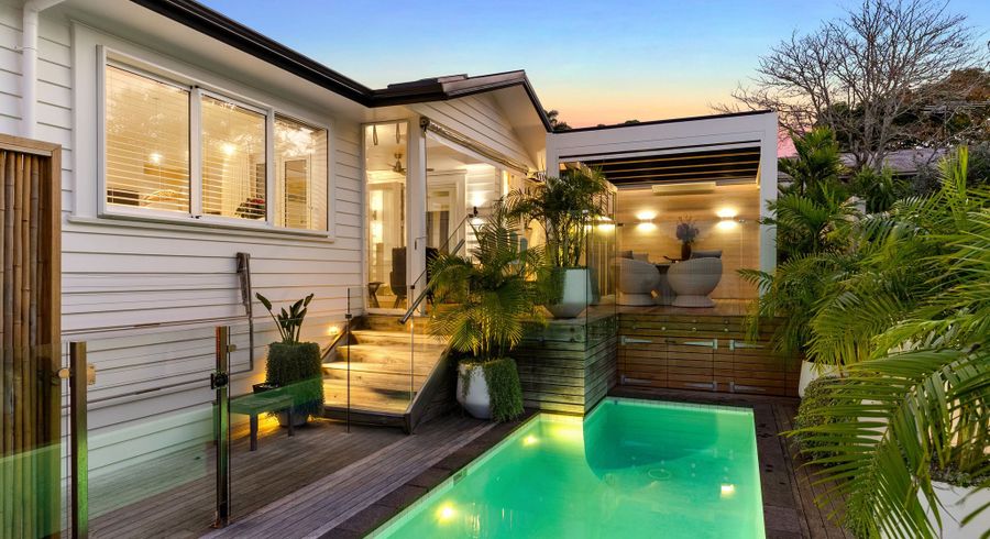  at 9 Penzance Road, Mairangi Bay, North Shore City, Auckland