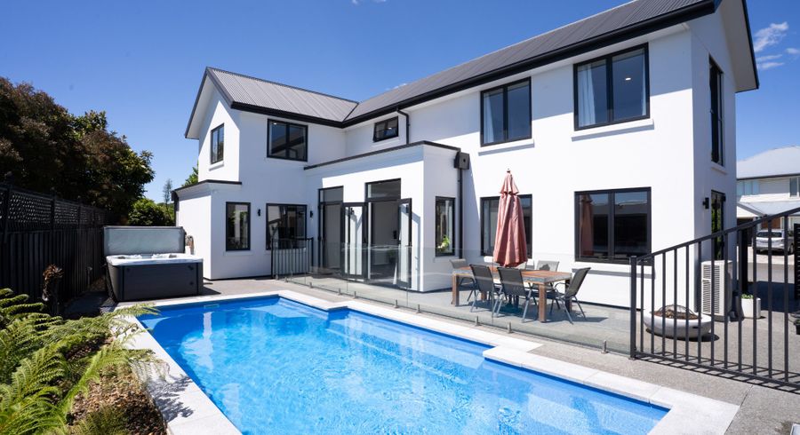  at 9 Oaktree Lane, Bishopdale, Christchurch City, Canterbury