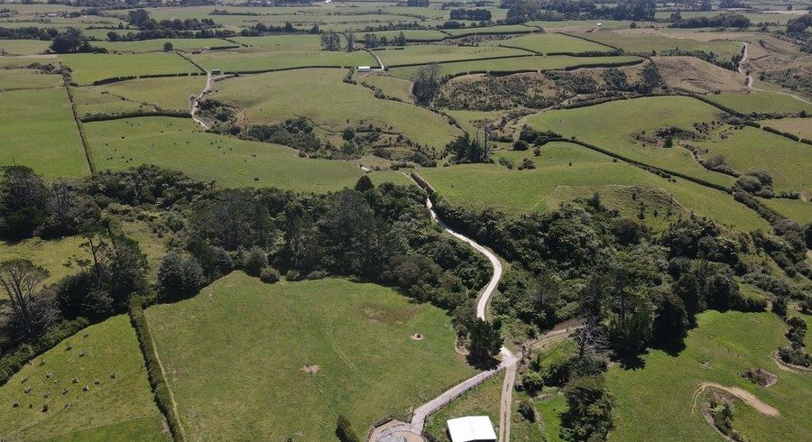  at 271 Croydon Road, Midhurst, Stratford, Taranaki
