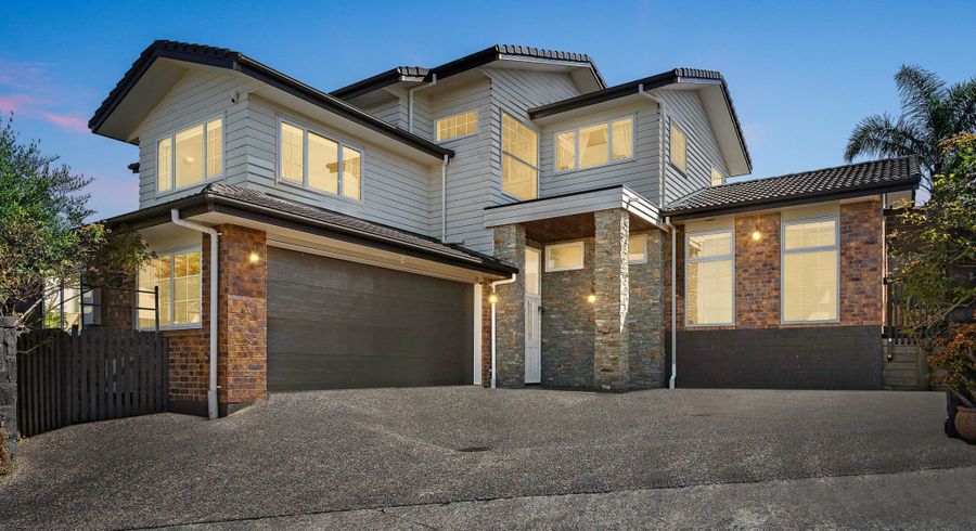  at 74 Travis View Drive, Fairview Heights, North Shore City, Auckland