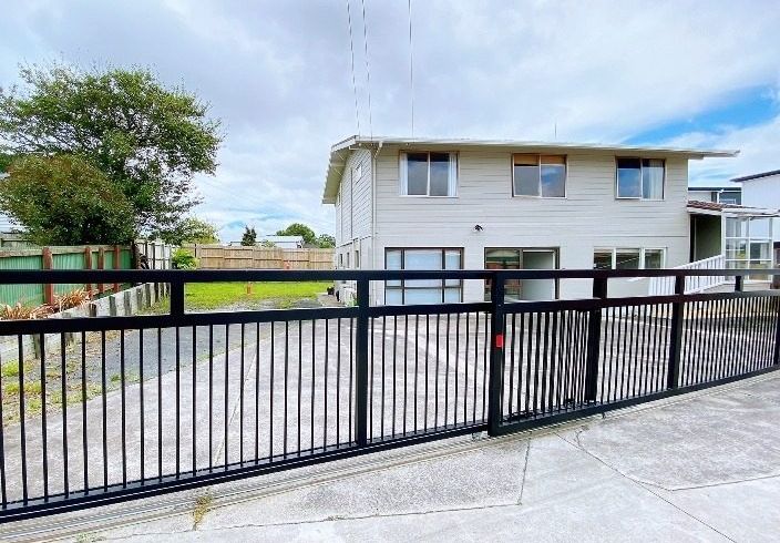  at 14 Cleland Crescent, Blockhouse Bay, Auckland City, Auckland