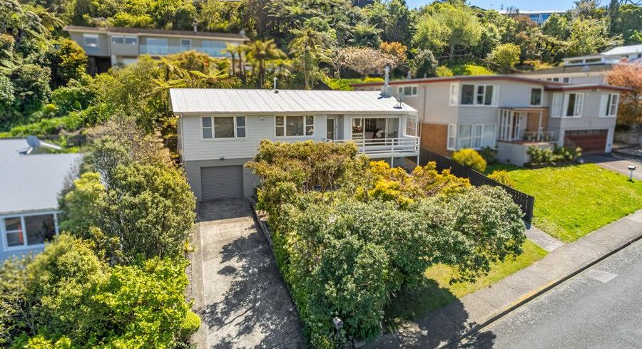  at 125 Tirohanga Road, Tirohanga, Lower Hutt