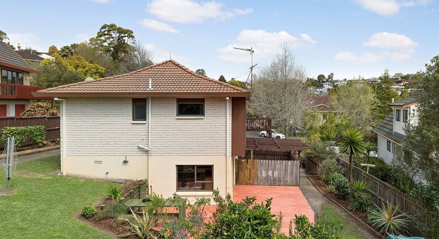  at 7 Kallista Place, Browns Bay, North Shore City, Auckland