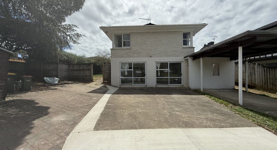  at 1/12 Meadway, Sunnyhills, Manukau City, Auckland