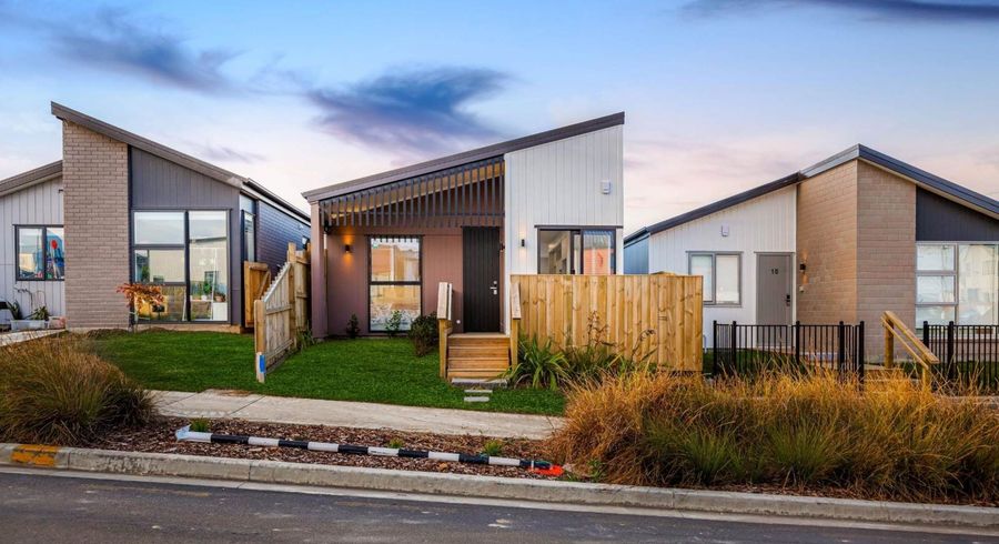  at 12 Taiororua Avenue, Massey, Waitakere City, Auckland