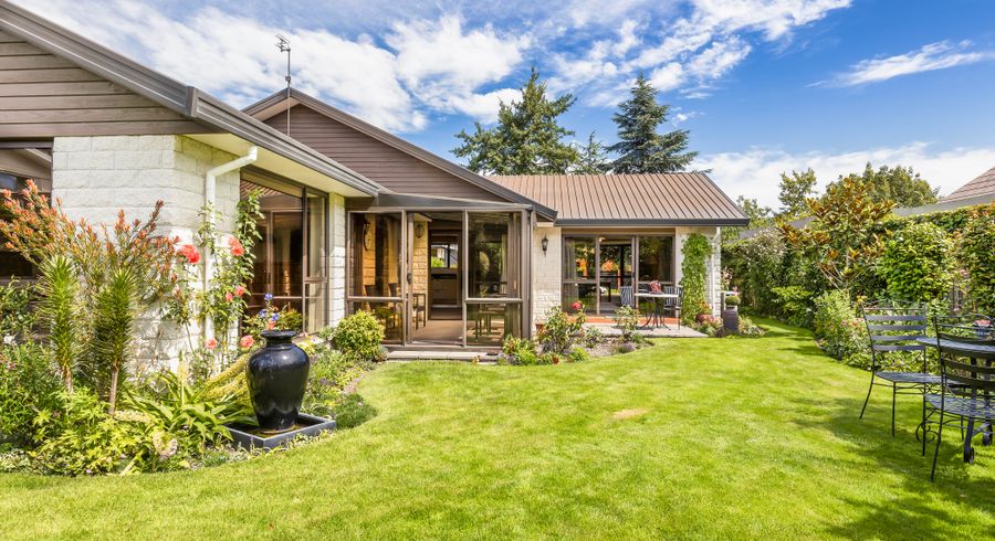  at 18 Crosdale Place, Burnside, Christchurch