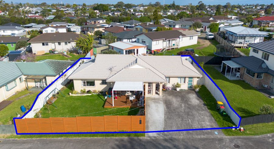  at 8 Aspenwood Place, Favona, Auckland