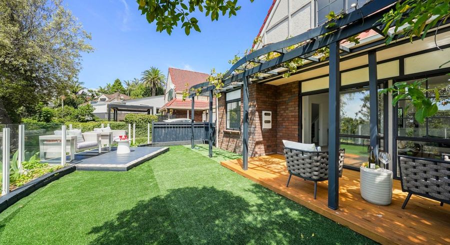  at 2/32 Nordon Place, Remuera, Auckland City, Auckland