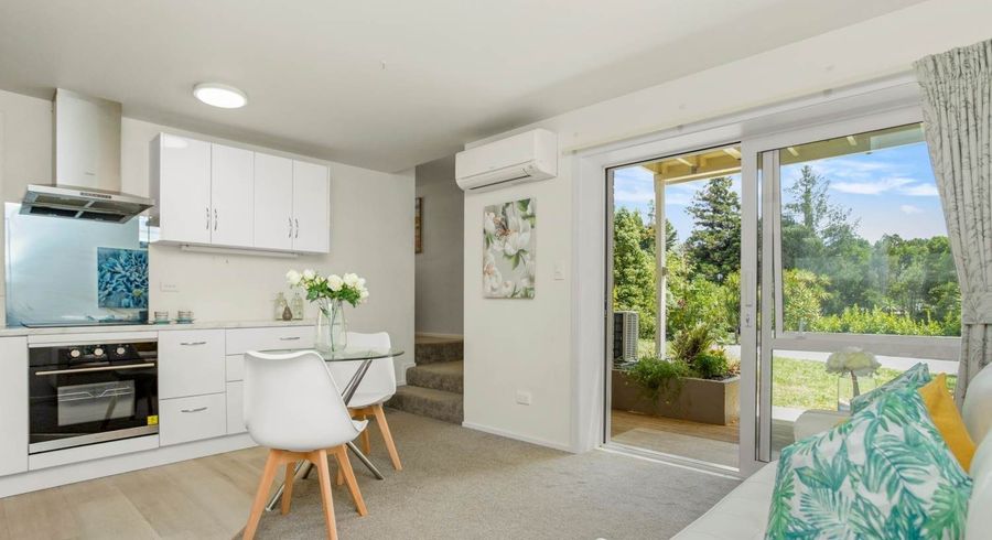  at 8A Eastglen Road, Glen Eden, Waitakere City, Auckland