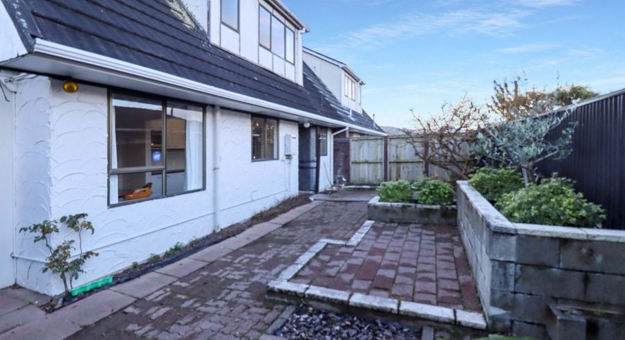  at 2/45 Whites Line West, Waiwhetu, Lower Hutt, Wellington