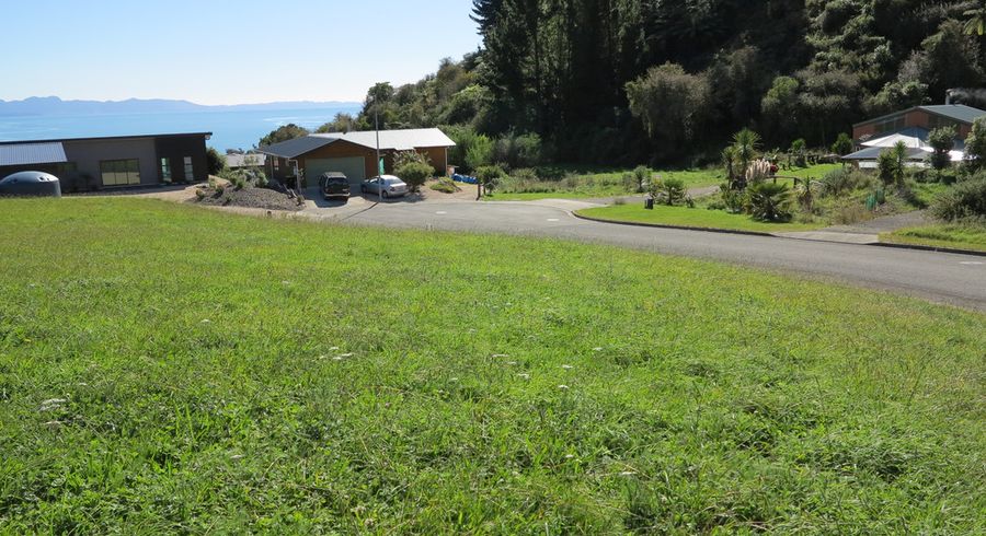  at 13 Pohutukawa Place, Takaka