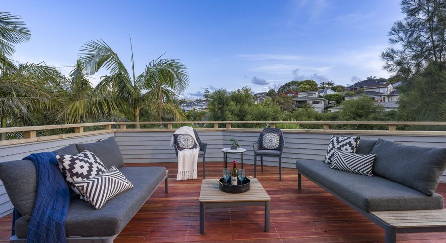  at 34 Kiteroa Terrace, Rothesay Bay, North Shore City, Auckland