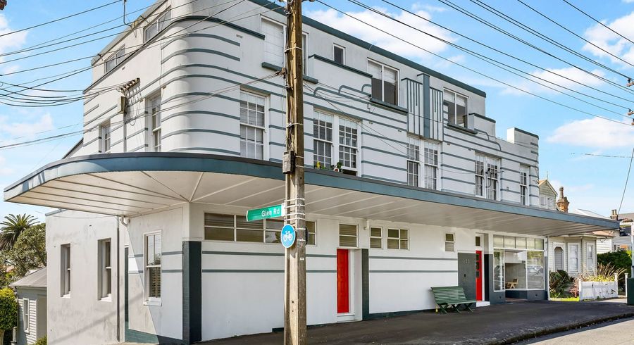  at 1/150 Calliope Road, Stanley Bay, North Shore City, Auckland