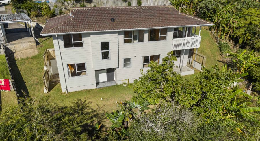  at 8 Mirage Place, Beach Haven, North Shore City, Auckland