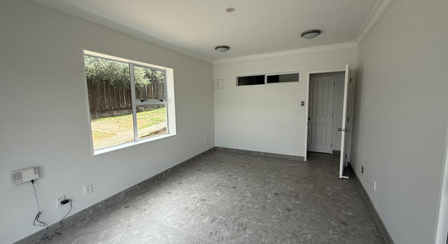  at 1/12 Meadway, Sunnyhills, Manukau City, Auckland