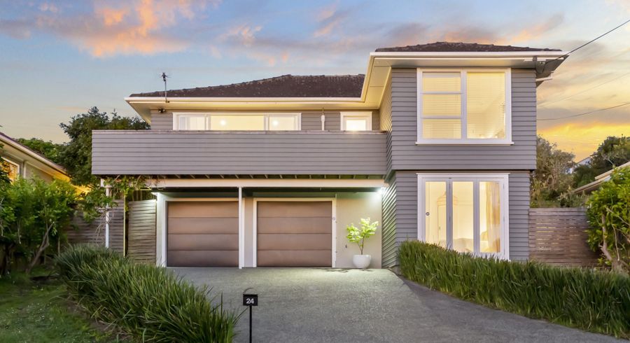  at 24 Sea Vista Avenue, Beach Haven, Auckland