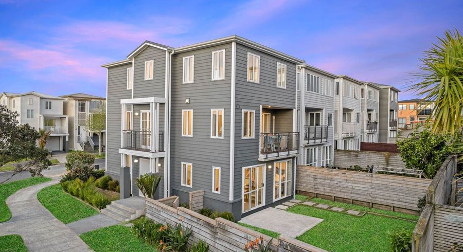  at 22 Joseph Street, Flat Bush, Manukau City, Auckland