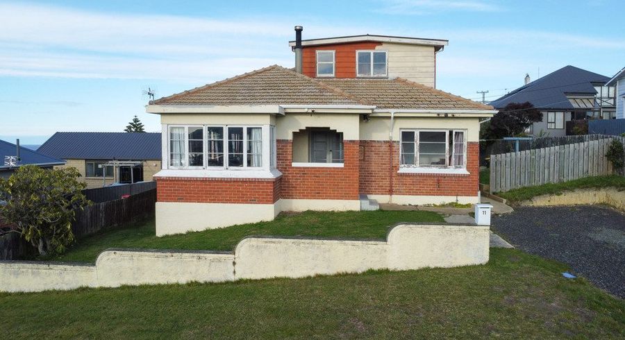  at 11 Earls Road, Saint Clair, Dunedin, Otago
