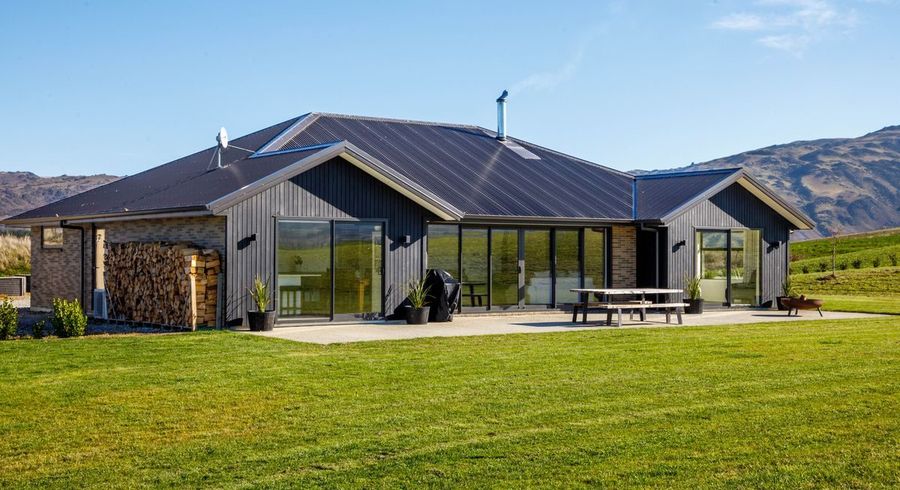  at 4 Skeena Way, Waikerikeri, Alexandra