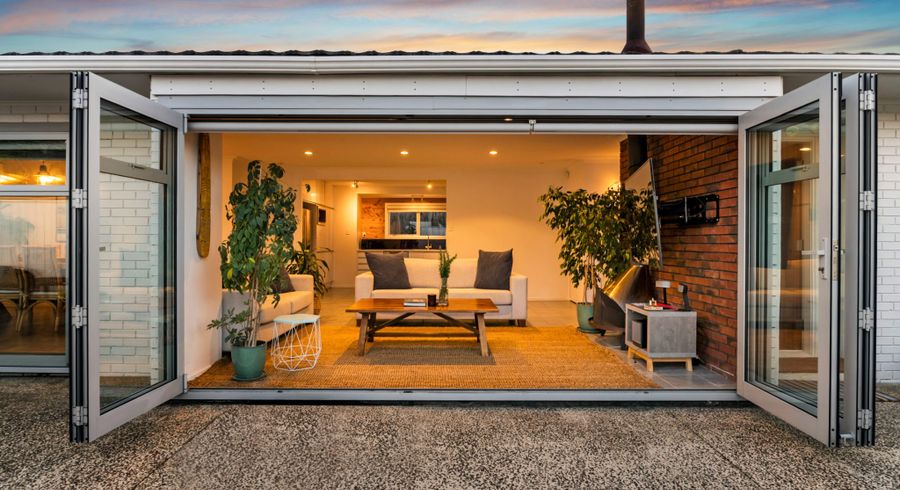  at 55 Matipo Road, Te Atatu Peninsula, Waitakere City, Auckland