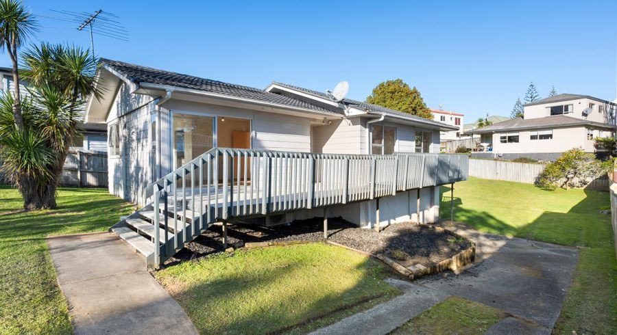  at 43 Lavery Place, Sunnynook, North Shore City, Auckland