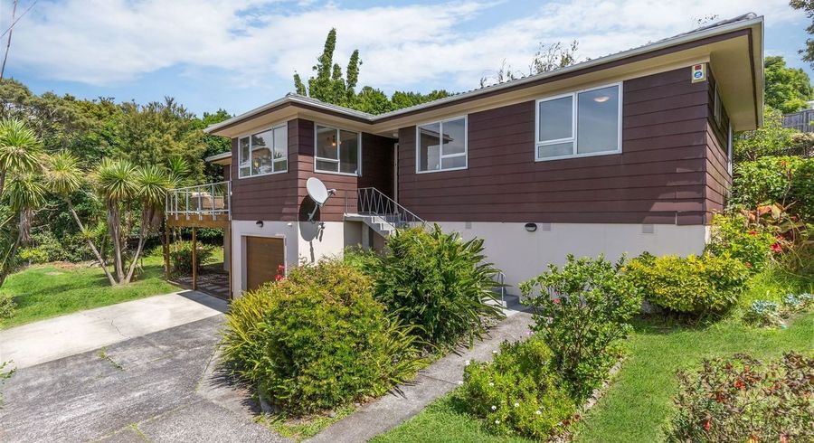  at 15 Castleton Street, Birkdale, North Shore City, Auckland