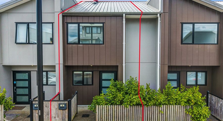  at 13 Eileen Newey Place, Henderson, Waitakere City, Auckland