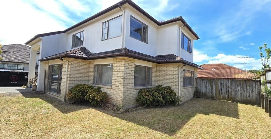  at 12 Glanmire Place, Flat Bush, Manukau City, Auckland