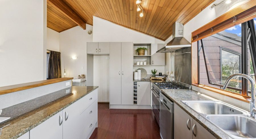  at 1/11 Faulkner Road, Northcote Point, North Shore City, Auckland