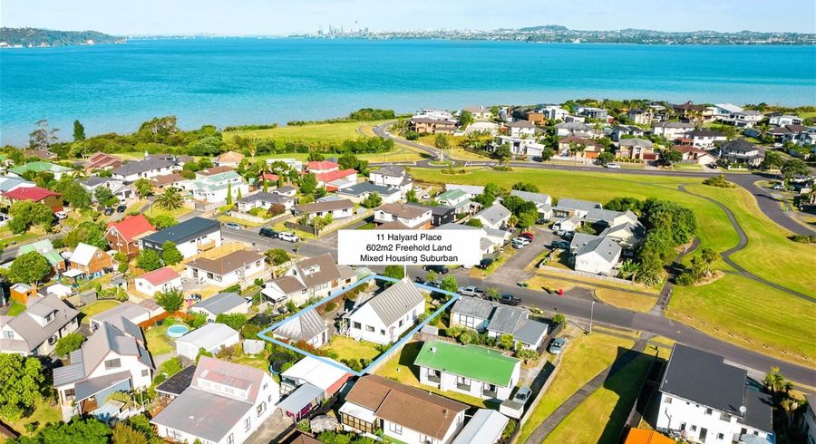  at 11 Halyard Place, Te Atatu Peninsula, Auckland