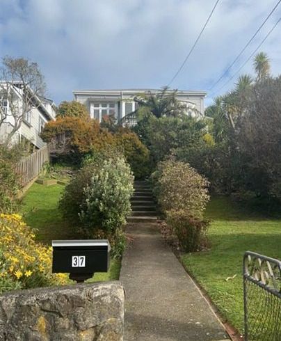  at 37 Charlotte Avenue, Brooklyn, Wellington, Wellington