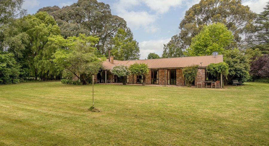  at 111 Longstaffs Road, Christchurch