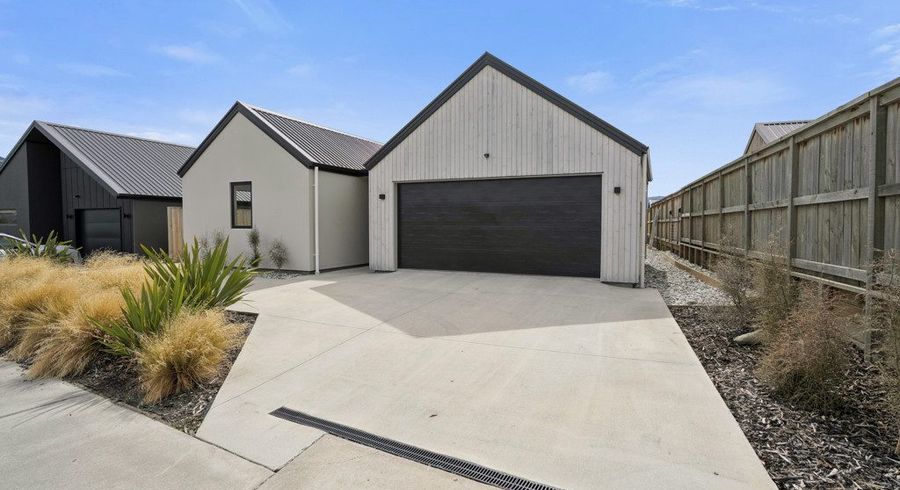  at 2 Barn Road, Hanley's Farm, Jacks Point, Queenstown-Lakes, Otago