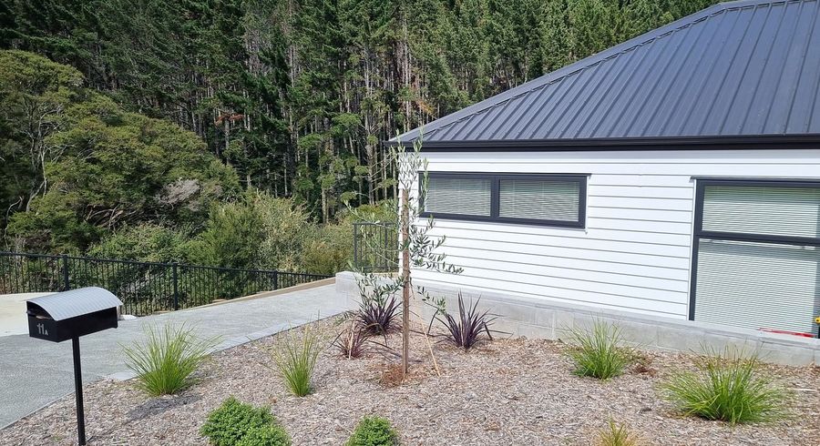  at 11 Arthur Wright Place, Maraetai, Manukau City, Auckland