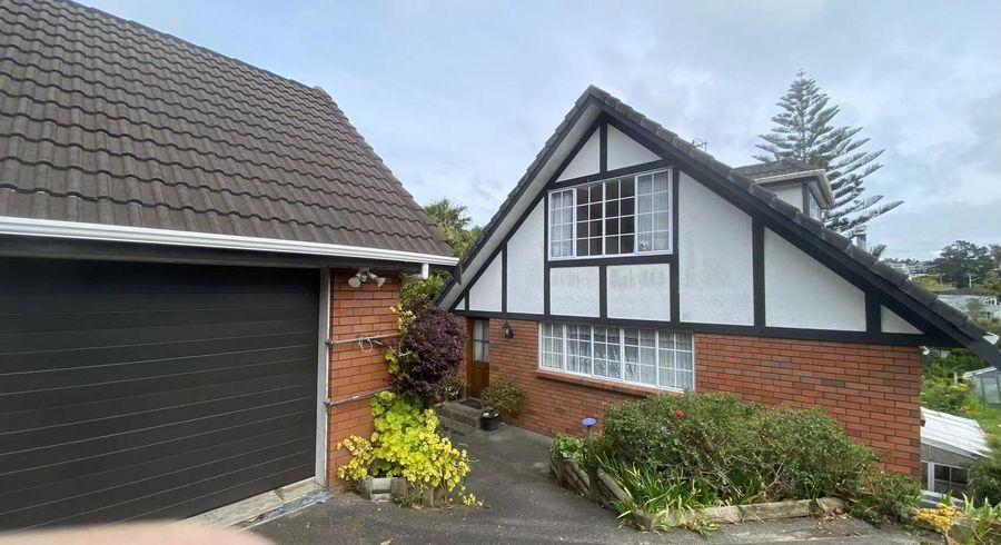  at 33 Newhaven Terrace, Mairangi Bay, Auckland