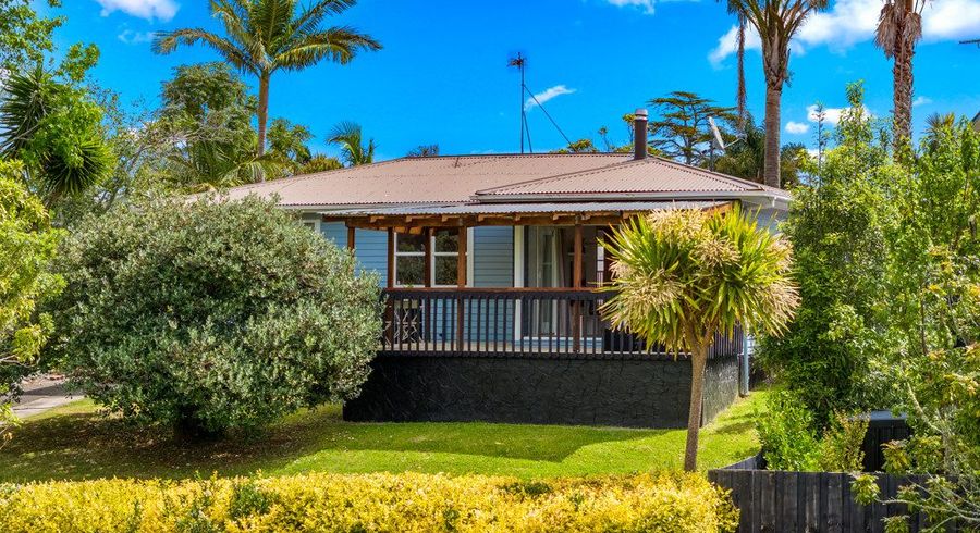  at 74 Lauderdale Road, Birkdale, Auckland