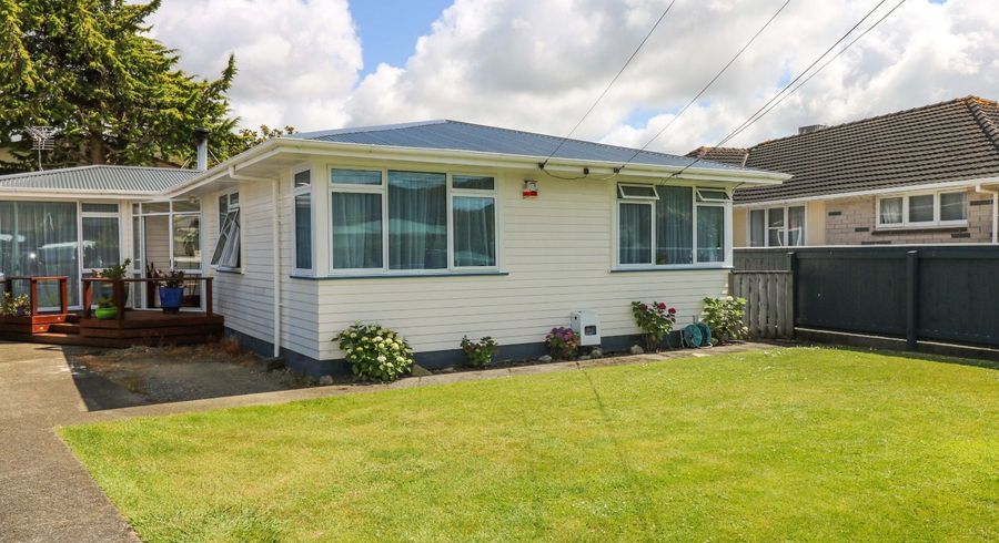  at 5 Holyoake Crescent, Avalon, Lower Hutt, Wellington