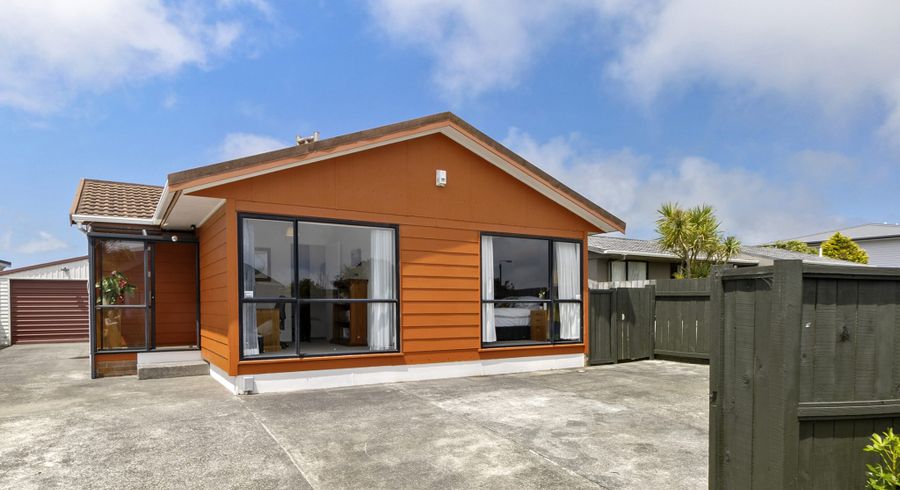  at 12B Cathie Place, Karori, Wellington