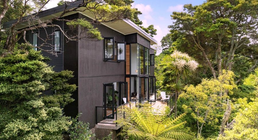  at 45 Laingholm Drive, Laingholm, Waitakere City, Auckland