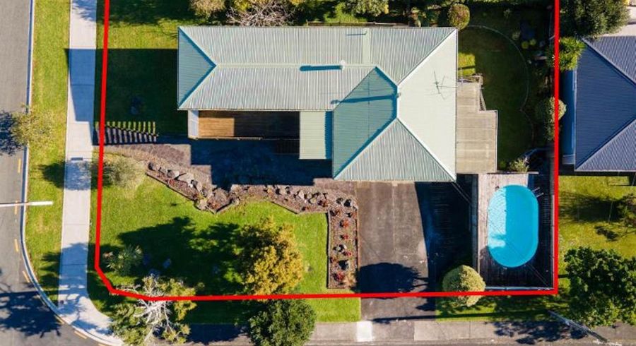 at 18 Lavelle Road, Henderson, Waitakere City, Auckland