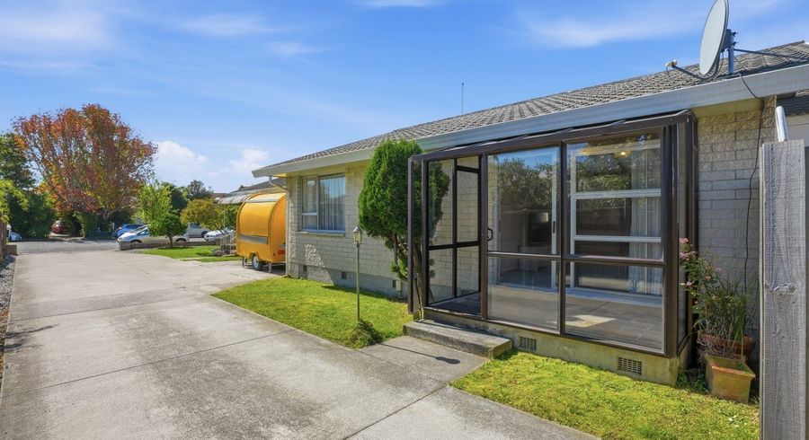  at 2/11 Dilworth Street, Riccarton, Christchurch City, Canterbury