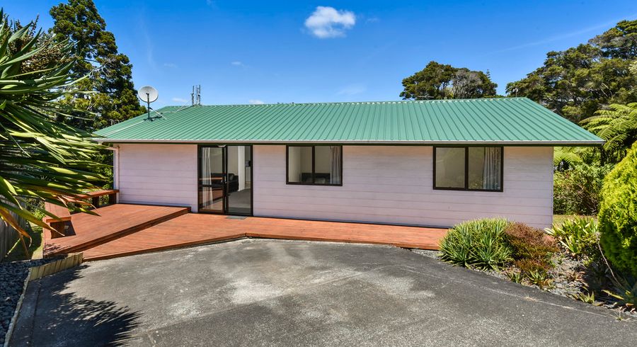  at 1/40 Manuka Road, Glenfield, Auckland