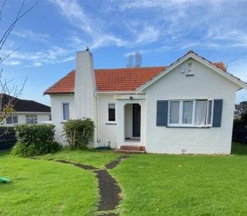  at 72 Nile Road, Milford, North Shore City, Auckland