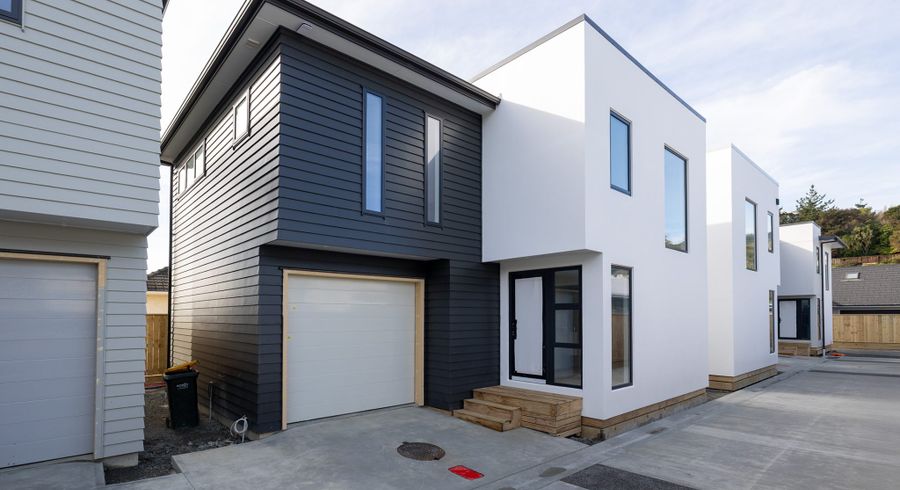  at 215 Stokes Valley Road, Stokes Valley, Lower Hutt, Wellington